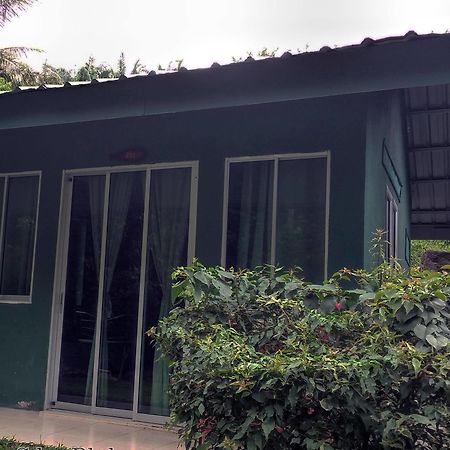 Ulu River Lodge Gopeng Екстериор снимка