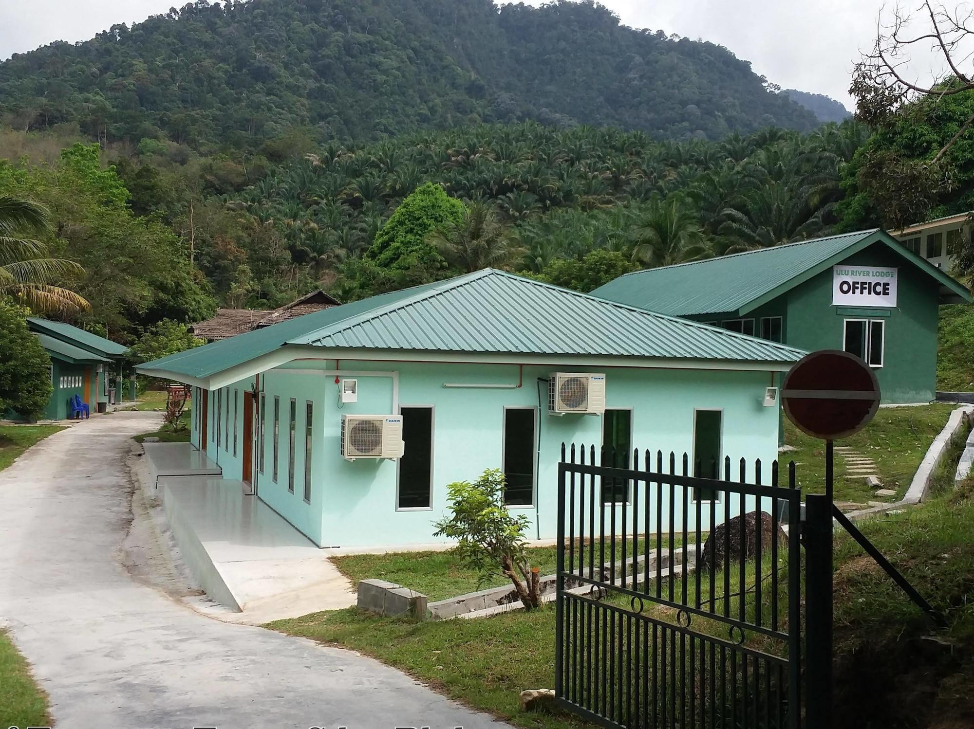 Ulu River Lodge Gopeng Екстериор снимка